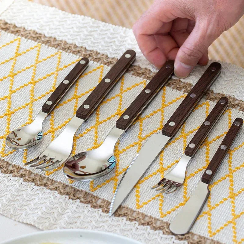 Amara Cutlery Set - Image 2