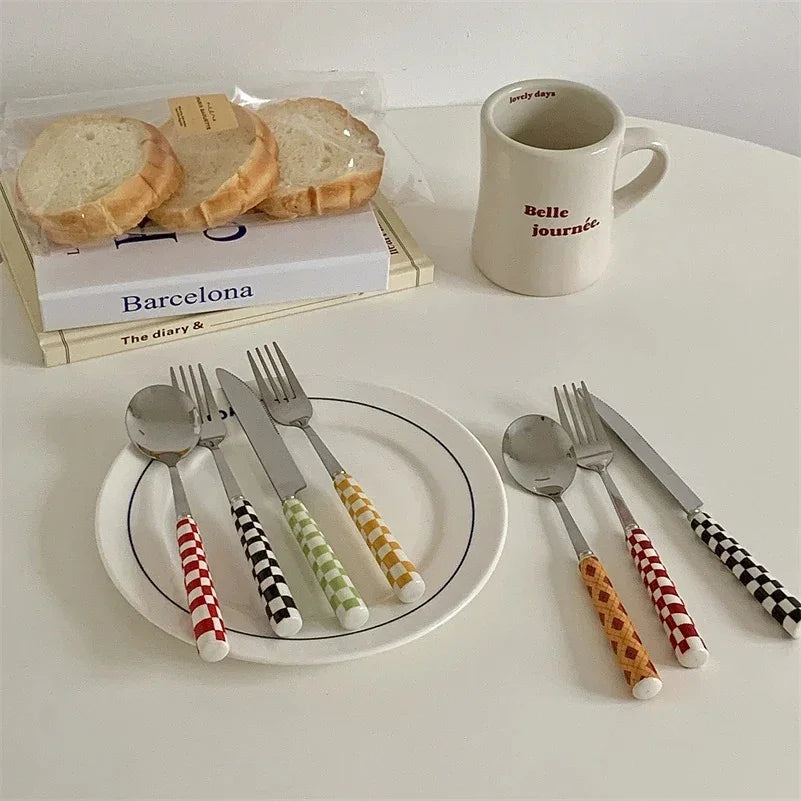 Celeste Dessert Cutlery Set - Image 2
