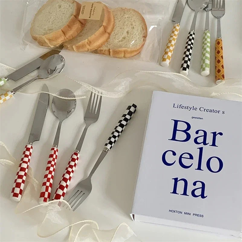 Celeste Dessert Cutlery Set - Image 4