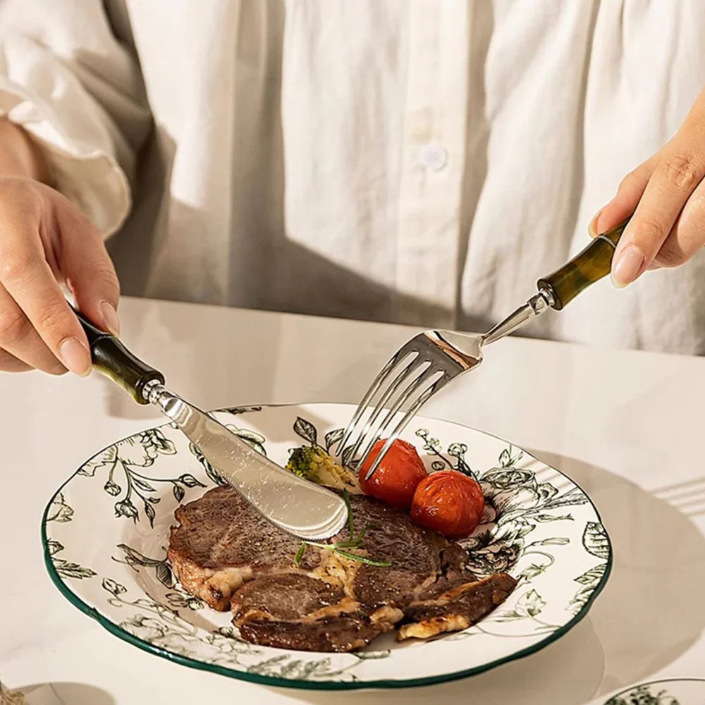 Eira Flatware Set - Image 3