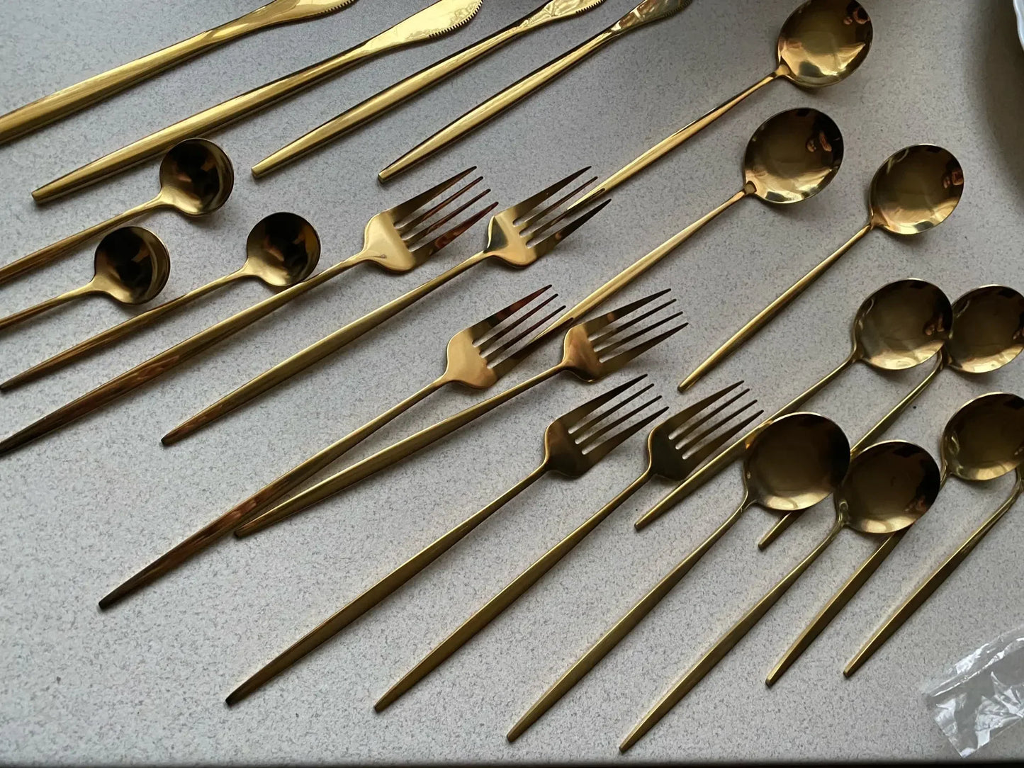 Verona 24-Piece Gold Cutlery Set - Image 5